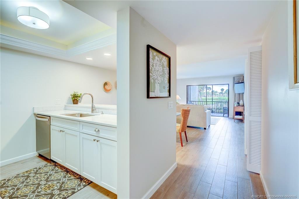 Stuart, Florida 34996, United States, 2 Bedrooms Bedrooms, ,2 BathroomsBathrooms,Residential,Active,77579