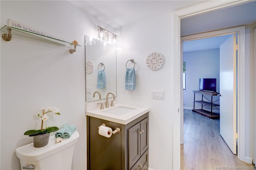 Stuart, Florida 34996, United States, 2 Bedrooms Bedrooms, ,2 BathroomsBathrooms,Residential,Active,77579