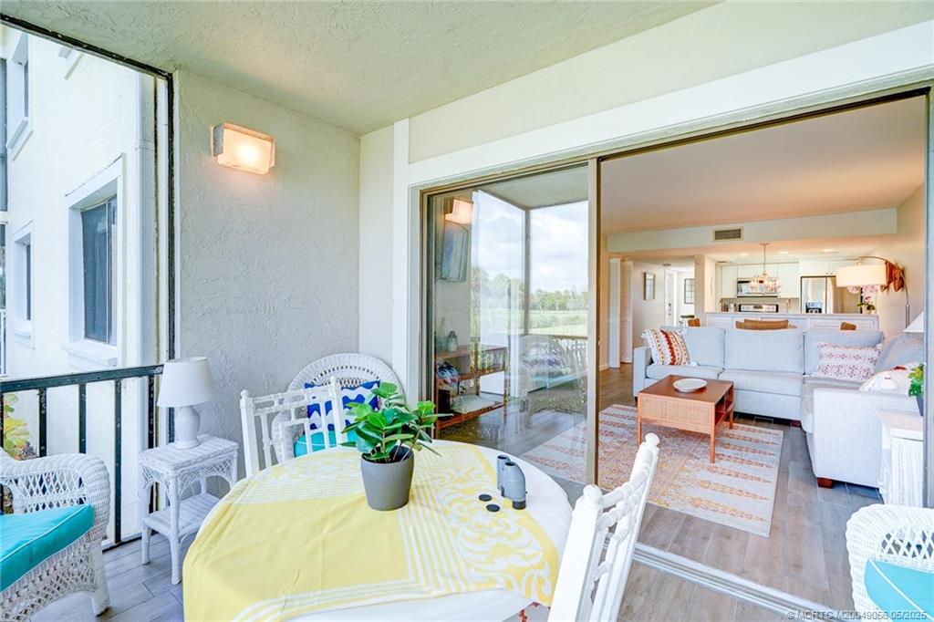 Stuart, Florida 34996, United States, 2 Bedrooms Bedrooms, ,2 BathroomsBathrooms,Residential,Active,77579