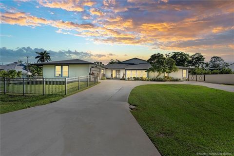 Photo of 4599 SE Halston Court, Stuart, FL 34997 (MLS # M20052731)