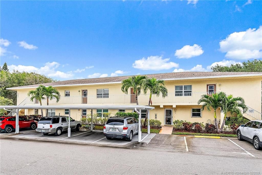 Photo of 2950 SE Ocean Boulevard #121-7, Stuart, FL 34996 (MLS # M20048283)