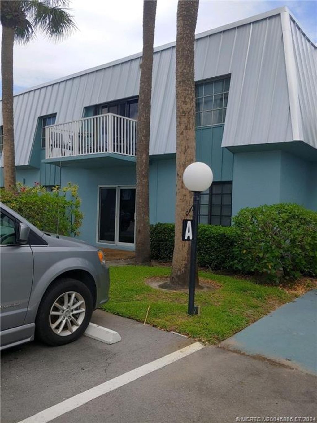 Photo of FL 34994 (MLS # M20045886)