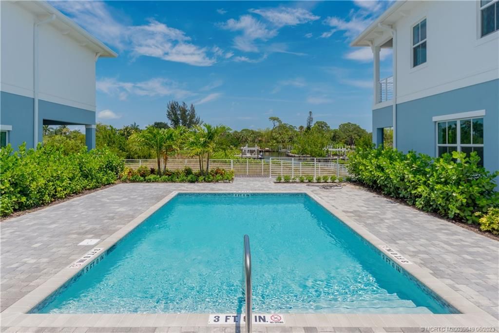 Photo of 4650 SE Manatee Way, Stuart, FL 34997 (MLS # M20039649)