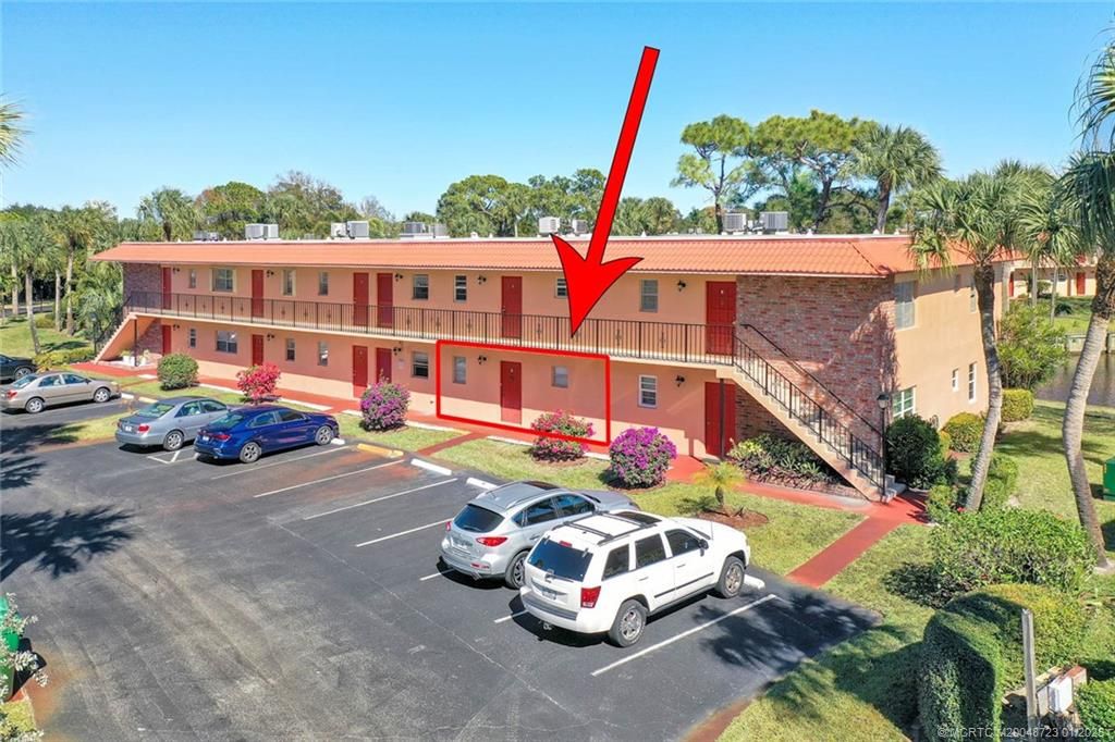 Photo of 1903 SW Palm City Road #Bldg. 2-D, Stuart, FL 34994 (MLS # M20048723)