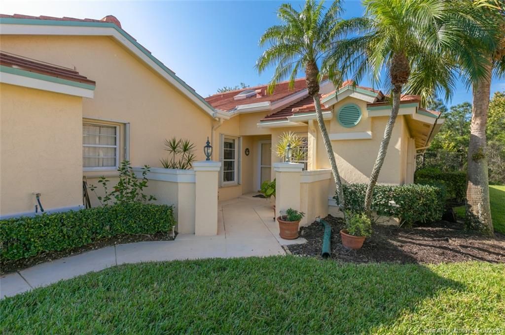 Photo of 3832 SW Inwood Pines Lane SW, Palm City, FL 34990 (MLS # M20038225)