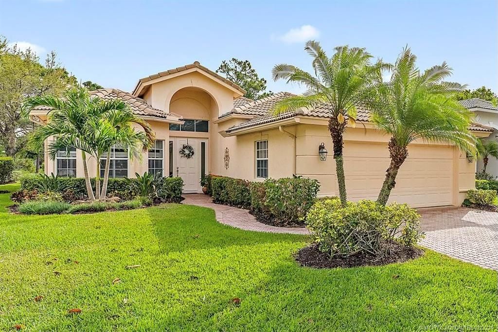 Photo of 7665 Greenbrier Circle, Port Saint Lucie, FL 34986 (MLS # M20040756)