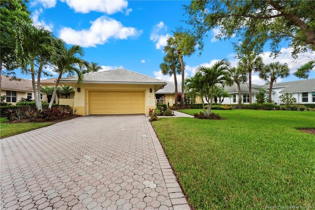 Photo of 3510 SE Cambridge Drive, Stuart, FL 34997 (MLS # M20054845)