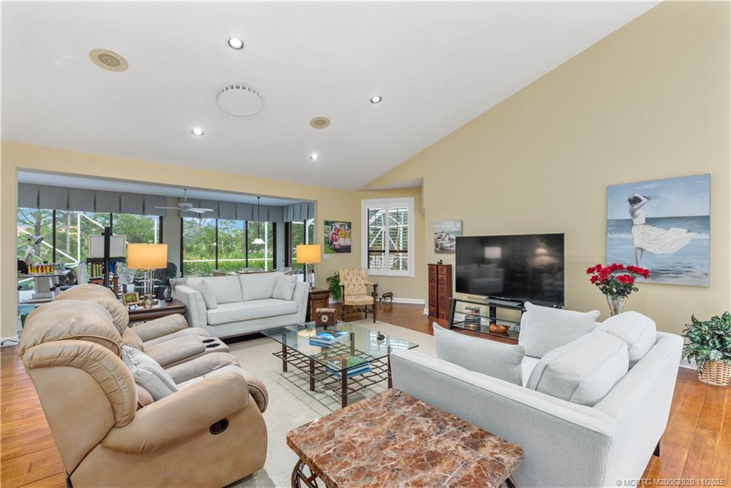 1505 NW Buttonbush Circle