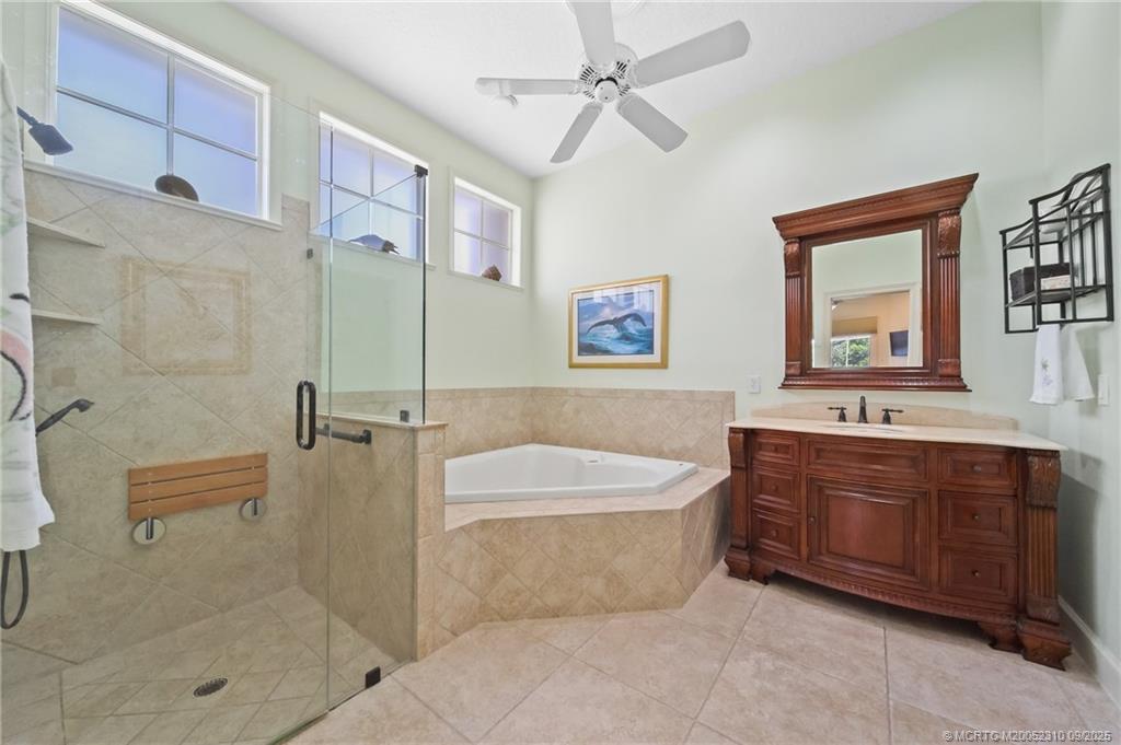 Stuart, Florida 34997, United States, 2 Bedrooms Bedrooms, ,3 BathroomsBathrooms,Residential,Active,218371