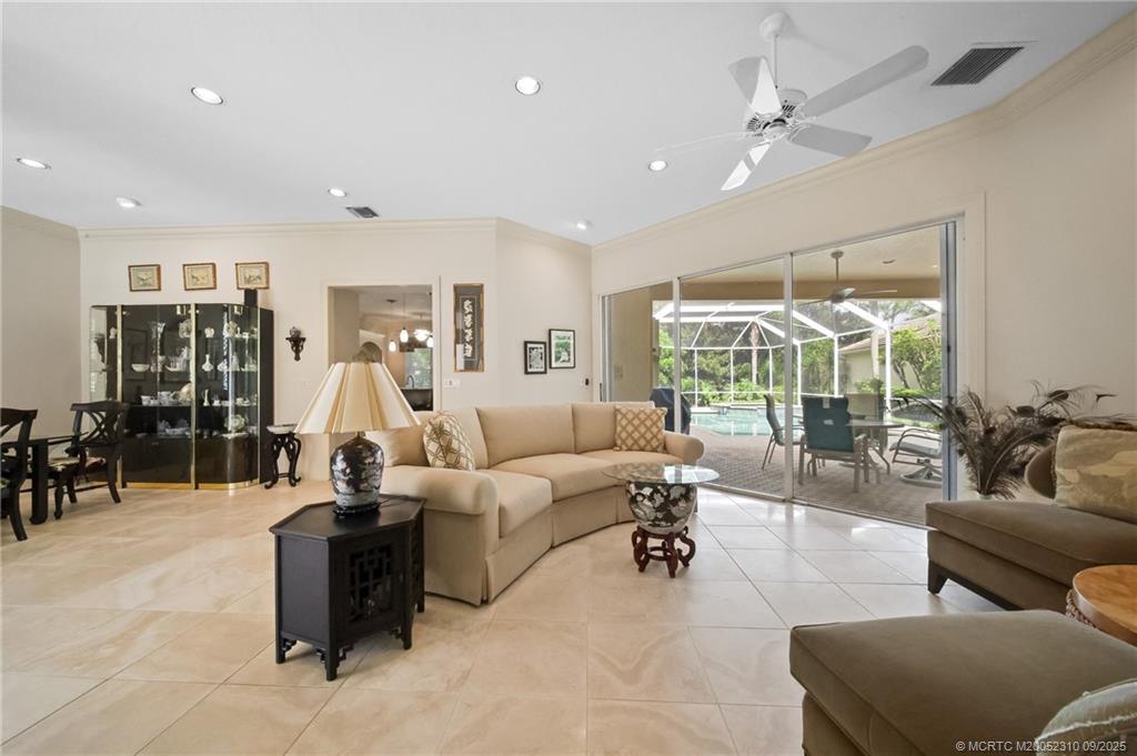 Stuart, Florida 34997, United States, 2 Bedrooms Bedrooms, ,3 BathroomsBathrooms,Residential,Active,218371