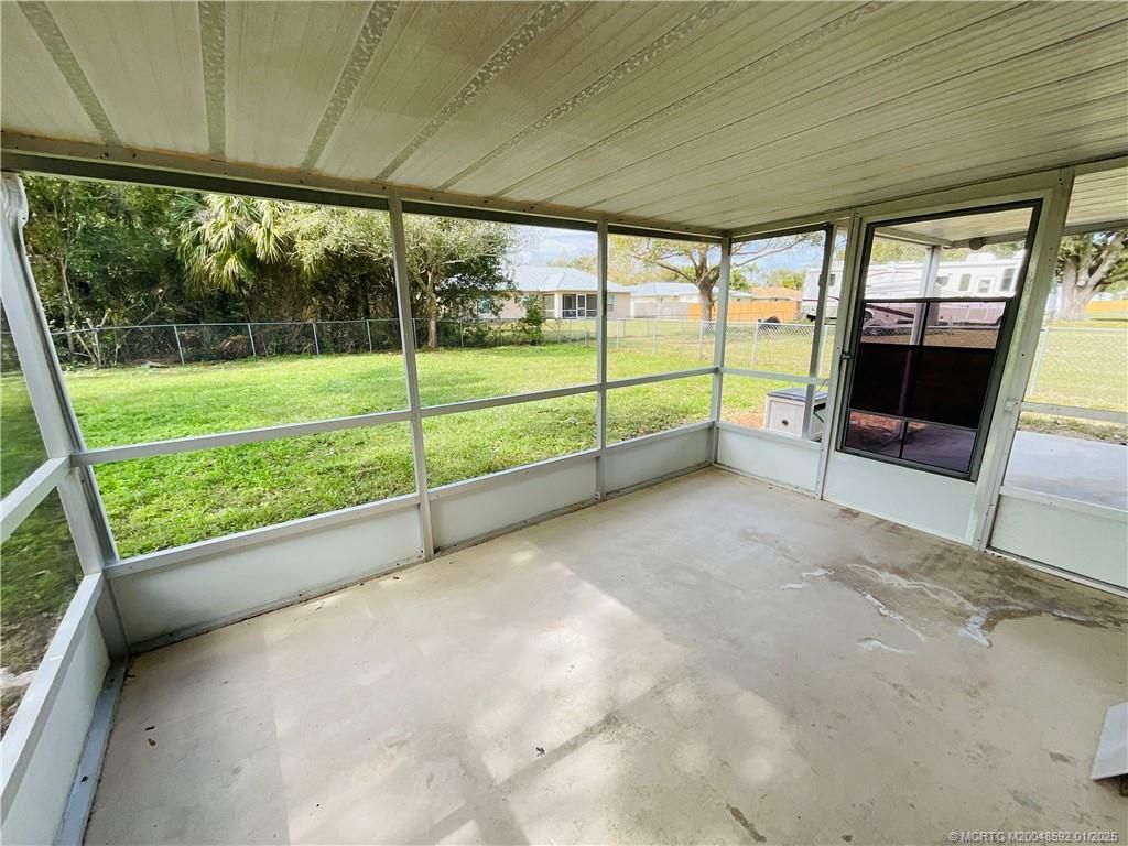 Photo of 5607 Myrtle Drive, Fort Pierce, FL 34982 (MLS # M20048592)