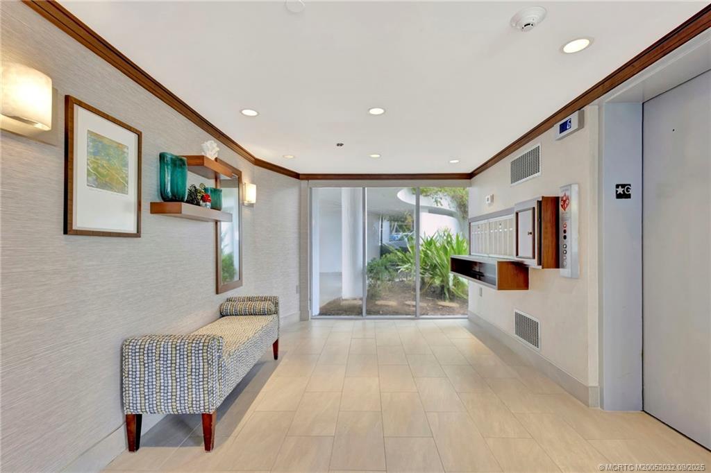 Stuart, Florida 34996, United States, 3 Bedrooms Bedrooms, ,3 BathroomsBathrooms,Residential,Active,203705