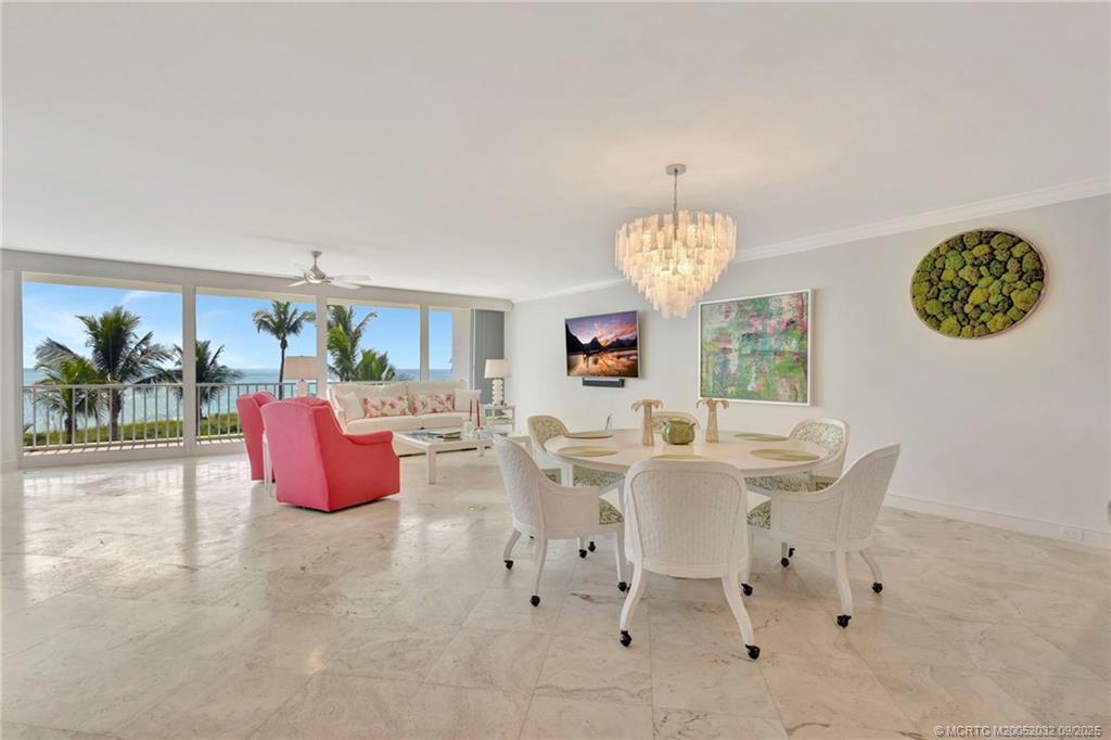 Stuart, Florida 34996, United States, 3 Bedrooms Bedrooms, ,3 BathroomsBathrooms,Residential,Active,203705