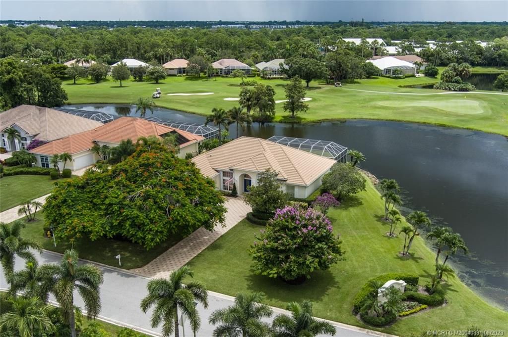 Photo of 1900 SW Foxpoint Trail, Palm City, FL 34990 (MLS # M20040331)