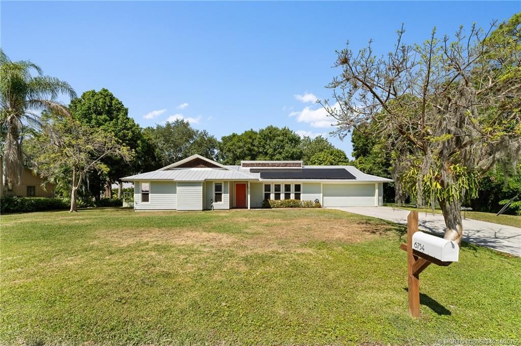 Photo of 6754 SW Cinnamon Court, Stuart, FL 34997 (MLS # M20050340)