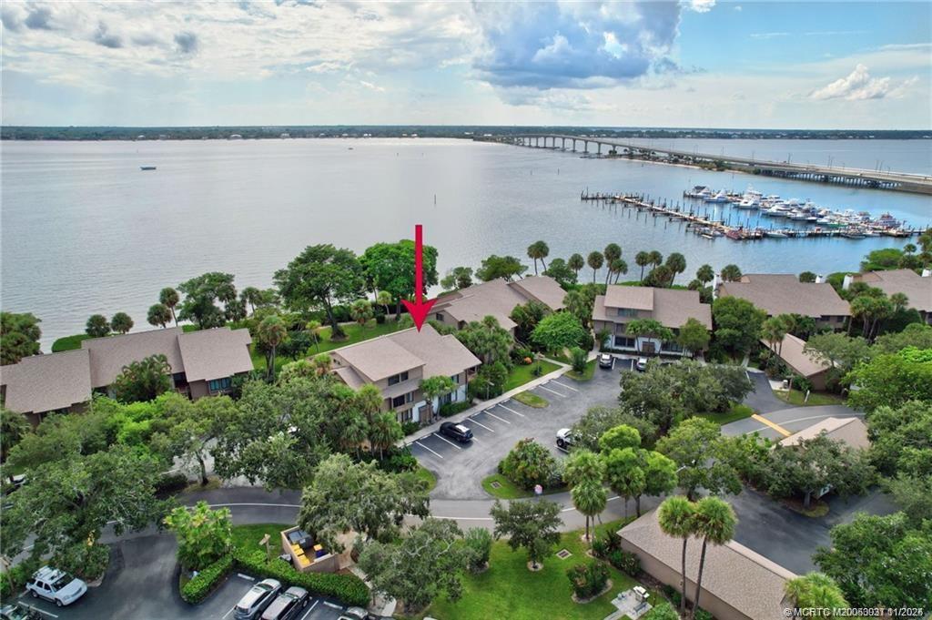 248 NE Edgewater Drive