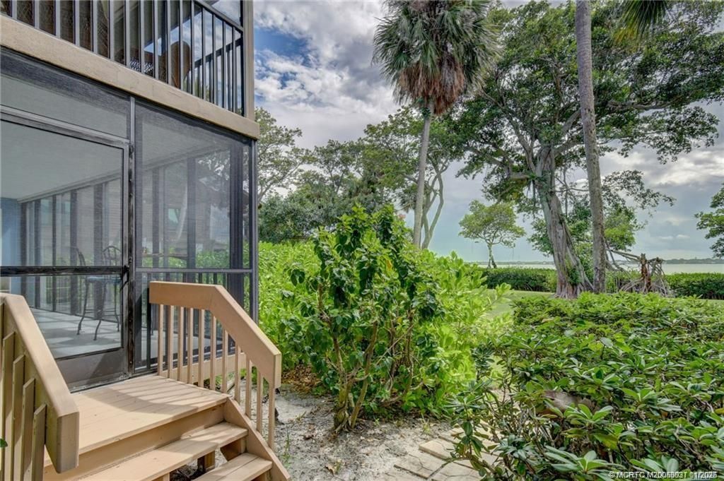 Photo of 248 NE Edgewater Drive, Stuart, FL 34996 (MLS # M20053031)