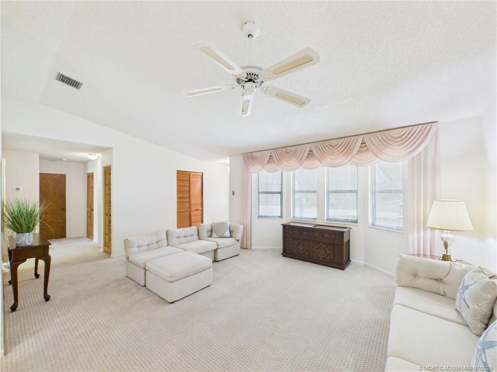 Photo of 431 Kendall Avenue, Sebastian, FL 32958 (MLS # M20051449)