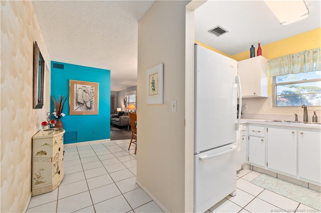 Stuart, Florida 34996, United States, 2 Bedrooms Bedrooms, ,2 BathroomsBathrooms,Residential,Active,30441
