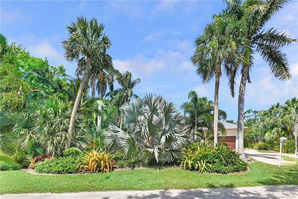 Stuart, Florida 34996, United States, 3 Bedrooms Bedrooms, ,3 BathroomsBathrooms,Residential,Active,140694