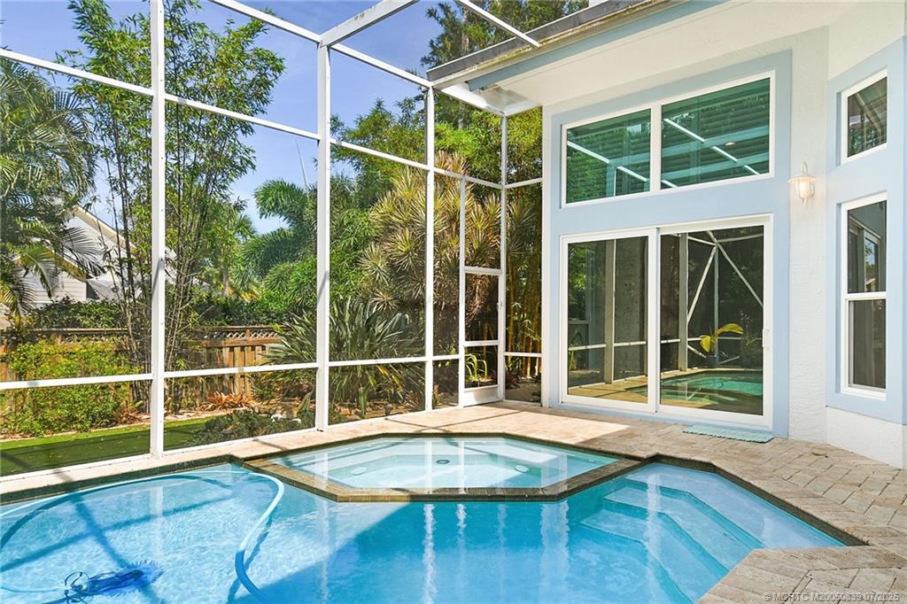 Stuart, Florida 34996, United States, 3 Bedrooms Bedrooms, ,3 BathroomsBathrooms,Residential,Active,140694