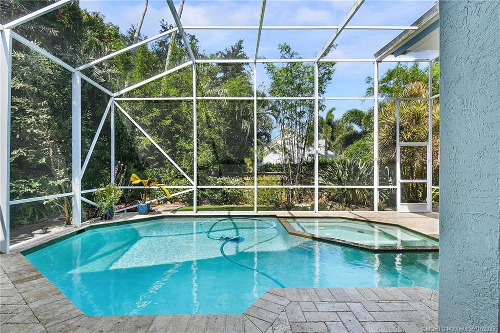 Stuart, Florida 34996, United States, 3 Bedrooms Bedrooms, ,3 BathroomsBathrooms,Residential,Active,140694