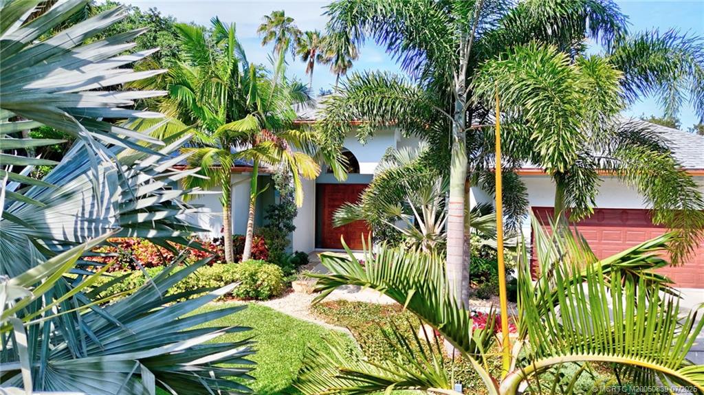 Stuart, Florida 34996, United States, 3 Bedrooms Bedrooms, ,3 BathroomsBathrooms,Residential,Active,140694