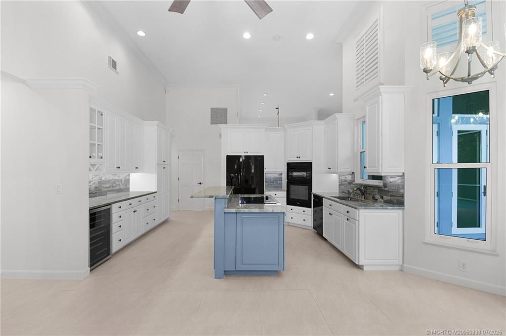 Stuart, Florida 34996, United States, 3 Bedrooms Bedrooms, ,3 BathroomsBathrooms,Residential,Active,140694