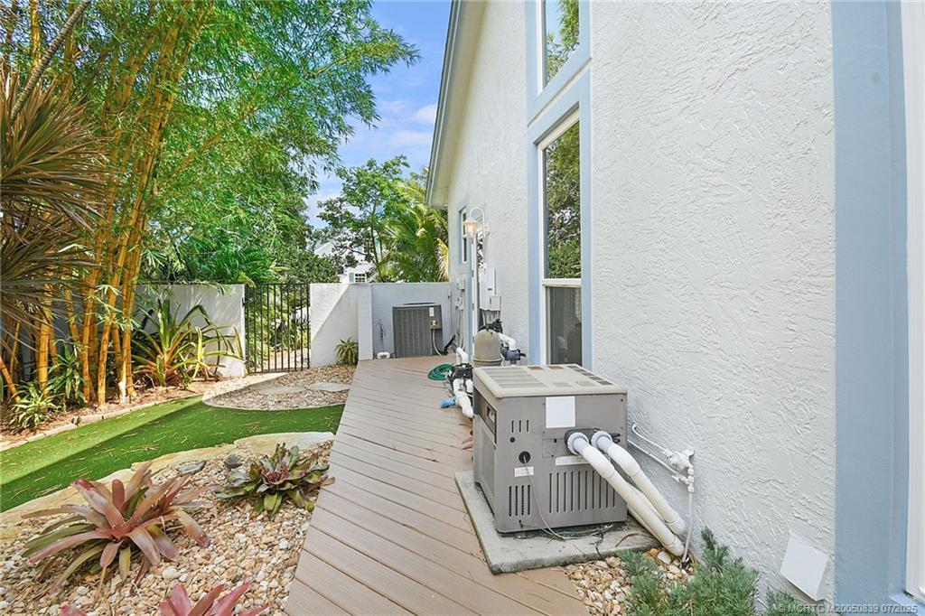 Stuart, Florida 34996, United States, 3 Bedrooms Bedrooms, ,3 BathroomsBathrooms,Residential,Active,140694