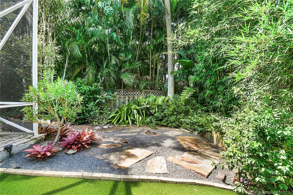 Stuart, Florida 34996, United States, 3 Bedrooms Bedrooms, ,3 BathroomsBathrooms,Residential,Active,140694