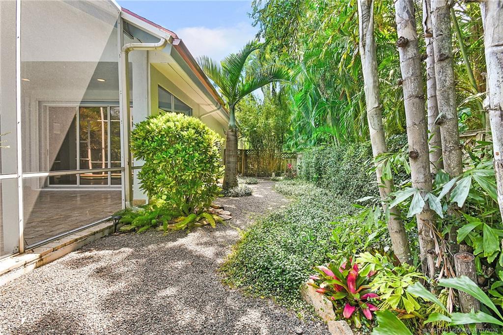 Stuart, Florida 34996, United States, 3 Bedrooms Bedrooms, ,3 BathroomsBathrooms,Residential,Active,140694