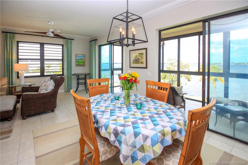 Stuart, Florida 34996, United States, 2 Bedrooms Bedrooms, ,2 BathroomsBathrooms,Residential,Active,5371