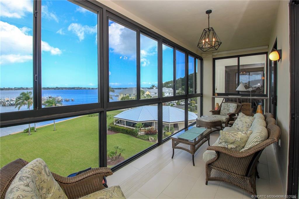 Stuart, Florida 34996, United States, 2 Bedrooms Bedrooms, ,2 BathroomsBathrooms,Residential,Active,5371