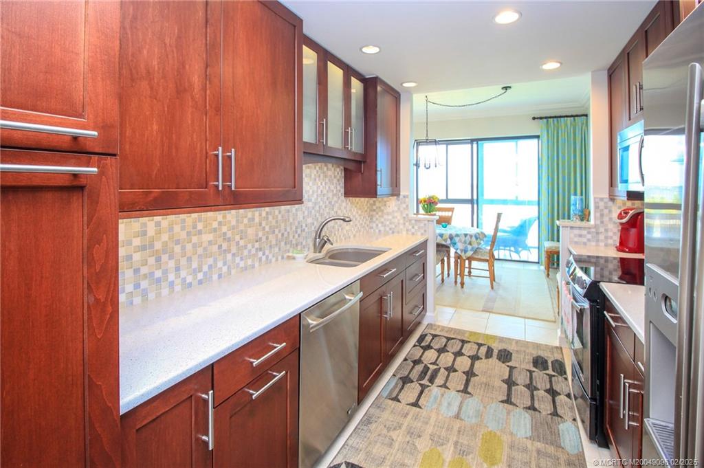 Stuart, Florida 34996, United States, 2 Bedrooms Bedrooms, ,2 BathroomsBathrooms,Residential,Active,5371