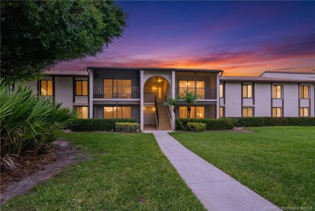 Photo of 1635 SW Silver Pine Way #B1, Palm City, FL 34990 (MLS # M20055908)