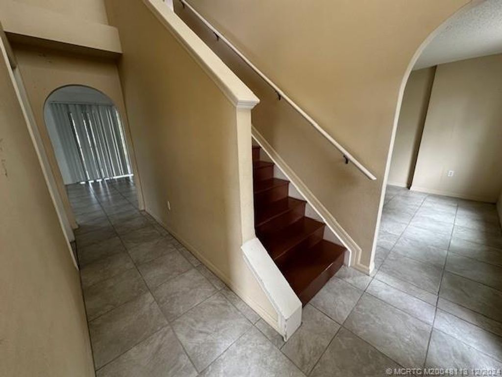 Photo of 401 NW Marion Avenue, Port Saint Lucie, FL 34983 (MLS # M20048113)