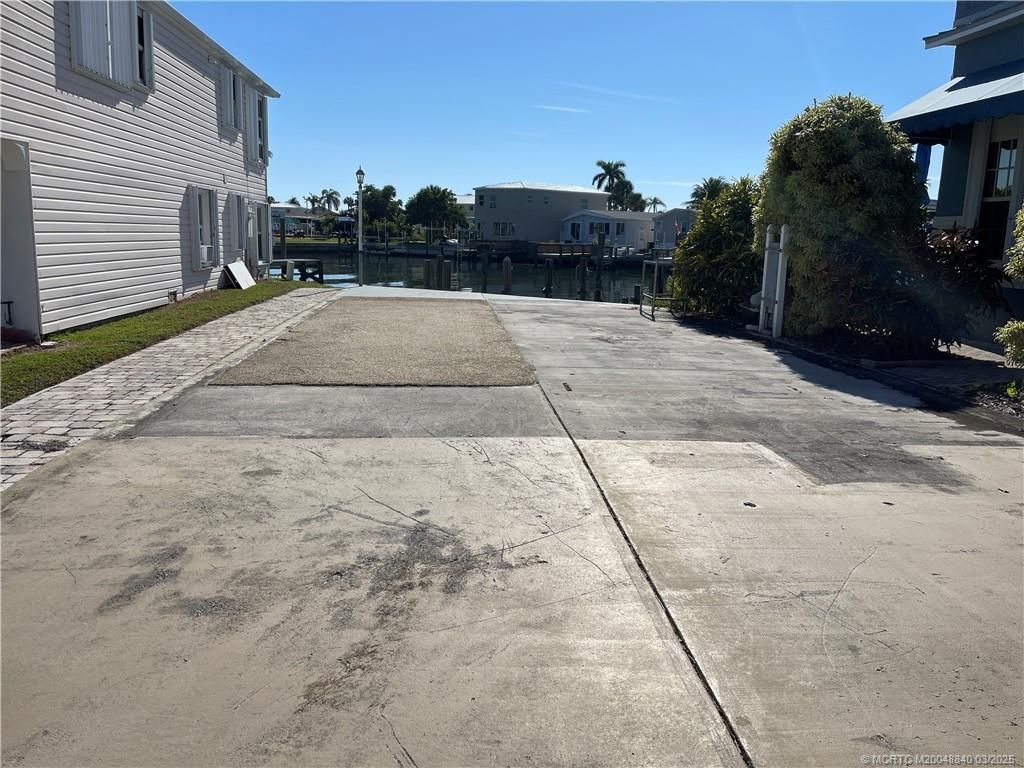 Photo of 270 Nettles Boulevard, Jensen Beach, FL 34957 (MLS # M20048840)