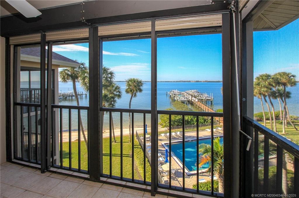 Stuart, Florida 34996, United States, 2 Bedrooms Bedrooms, ,2 BathroomsBathrooms,Residential,Active,21843