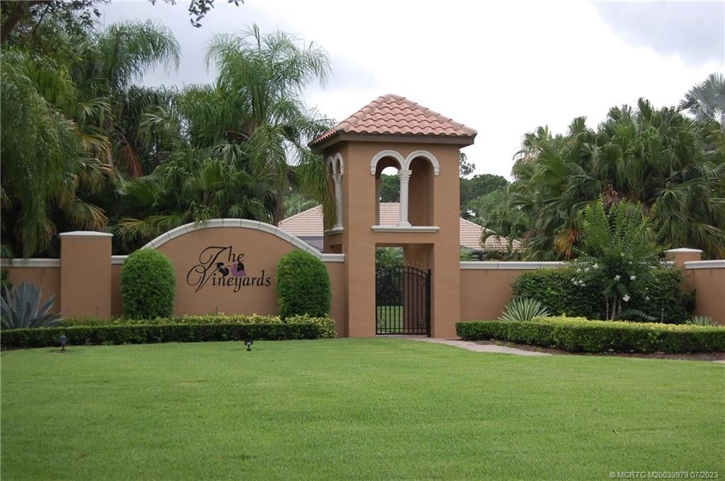 Photo of 927 SW Grand Reserves Boulevard, Port Saint Lucie, FL 34986 (MLS # M20039979)