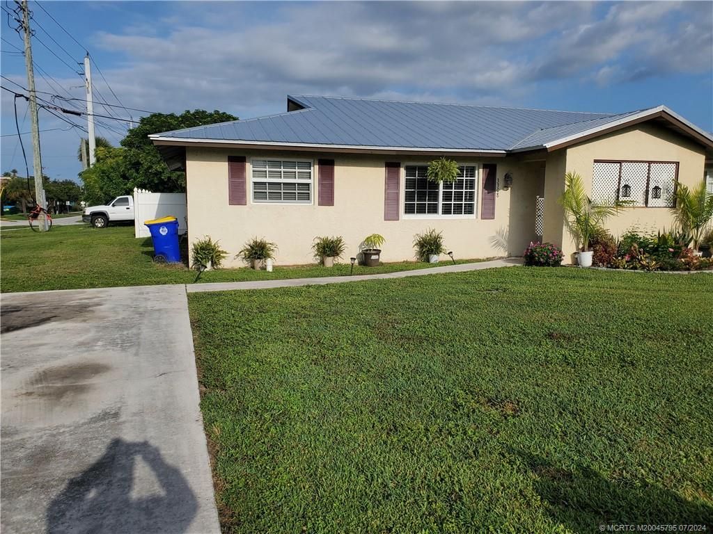 Photo of 3308 NE Jeannette Drive, Jensen Beach, FL 34957 (MLS # M20045795)