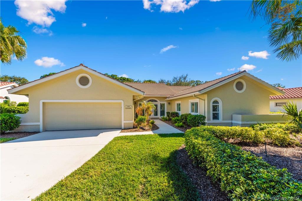 1590 NW Sweet Bay Circle
