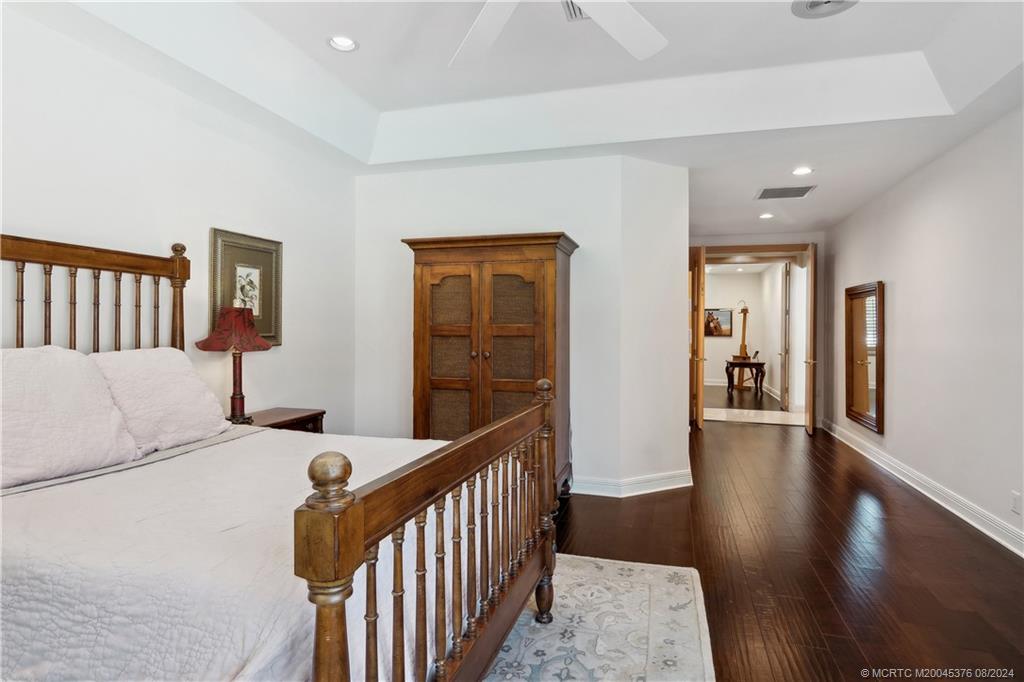 Stuart, Florida 34996, United States, 5 Bedrooms Bedrooms, ,5 BathroomsBathrooms,Residential,Pending,55466