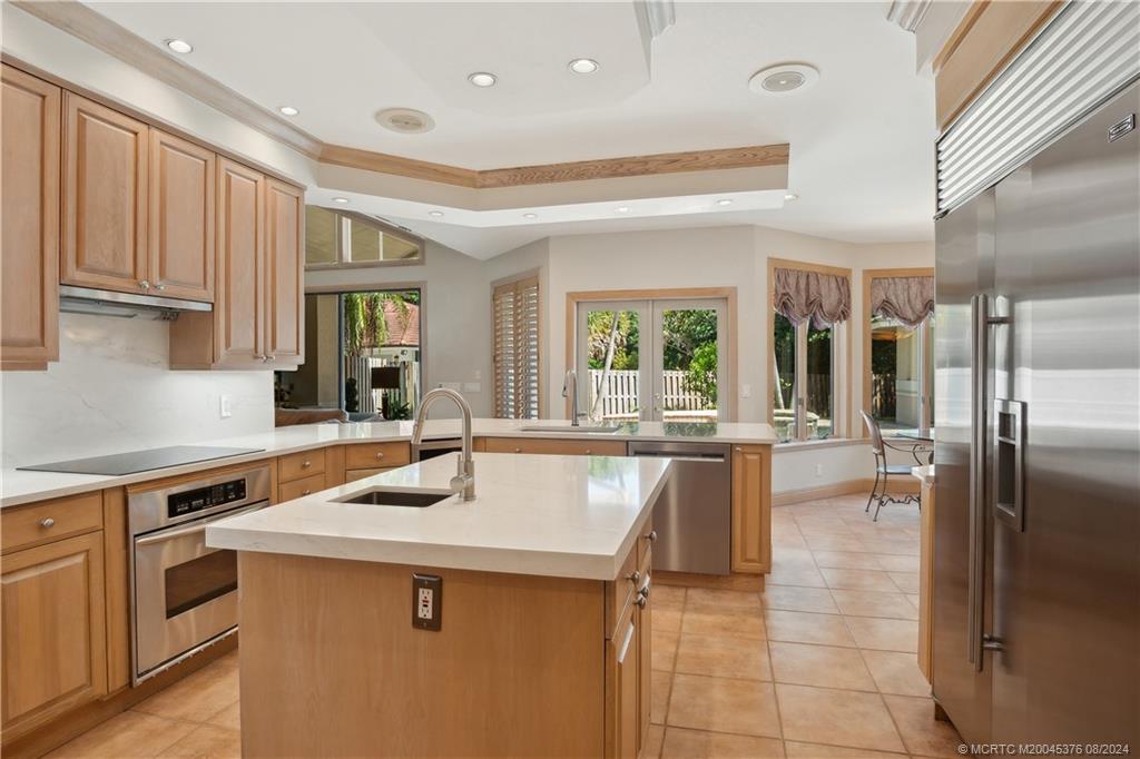 Stuart, Florida 34996, United States, 5 Bedrooms Bedrooms, ,5 BathroomsBathrooms,Residential,Pending,55466