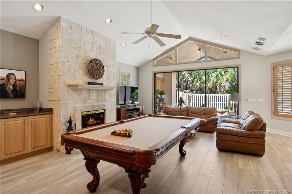 Stuart, Florida 34996, United States, 5 Bedrooms Bedrooms, ,5 BathroomsBathrooms,Residential,Pending,55466