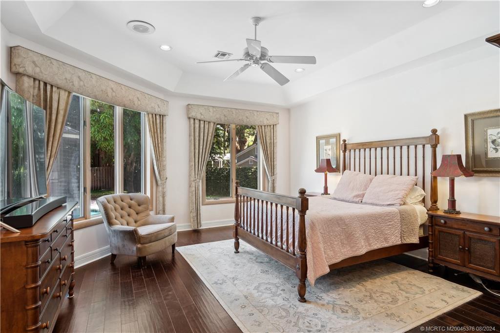 Stuart, Florida 34996, United States, 5 Bedrooms Bedrooms, ,5 BathroomsBathrooms,Residential,Pending,55466