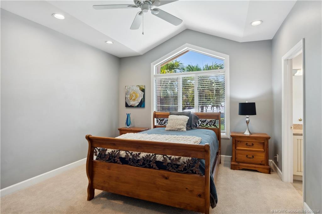 Stuart, Florida 34996, United States, 5 Bedrooms Bedrooms, ,5 BathroomsBathrooms,Residential,Pending,55466