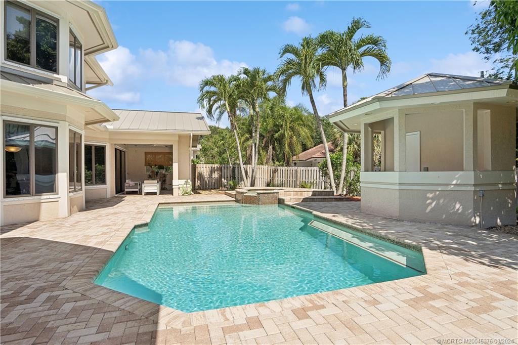 Stuart, Florida 34996, United States, 5 Bedrooms Bedrooms, ,5 BathroomsBathrooms,Residential,Pending,55466