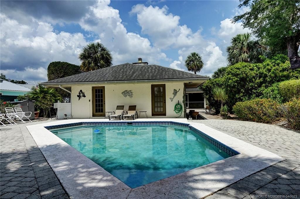 Photo of 55 N Sewalls Point Road, Stuart, FL 34996 (MLS # M20038816)