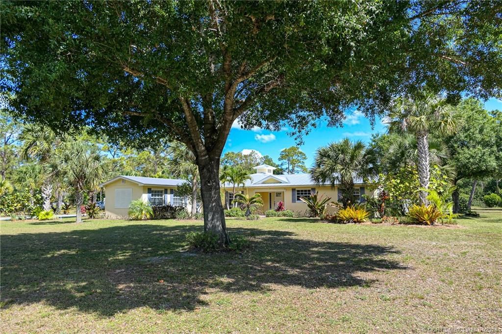 Photo of 2185 SW Ranch Trail, Stuart, FL 34997 (MLS # M20043725)