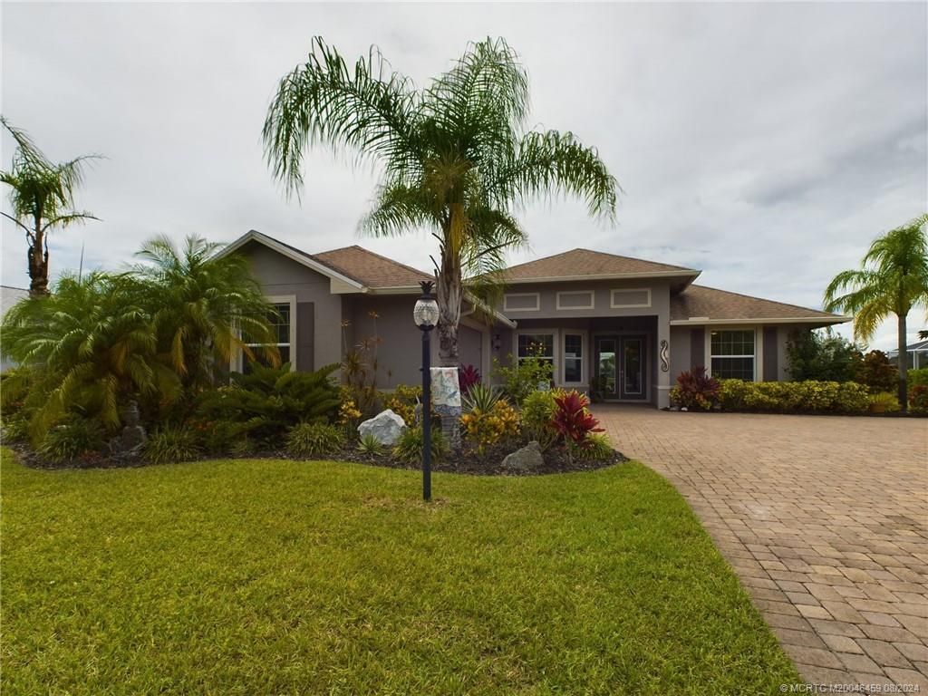 Photo of 935 Yearling Trail, Sebastian, FL 32958 (MLS # M20046459)